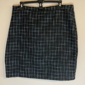 LOFT Womens 12 Skirt Black with Blue/Green Plaid Lined and Zipper in Back